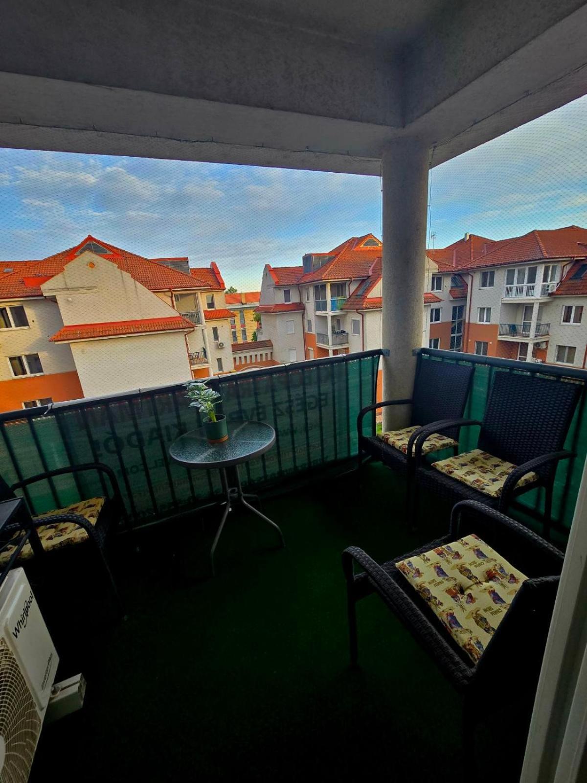 Kleopatra Apartman Hajdúszoboszló Exterior foto